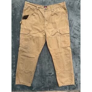 Wrangler Workwear Cargo Pants Men’s 40x32
Utility, durable, workwear, outdoors